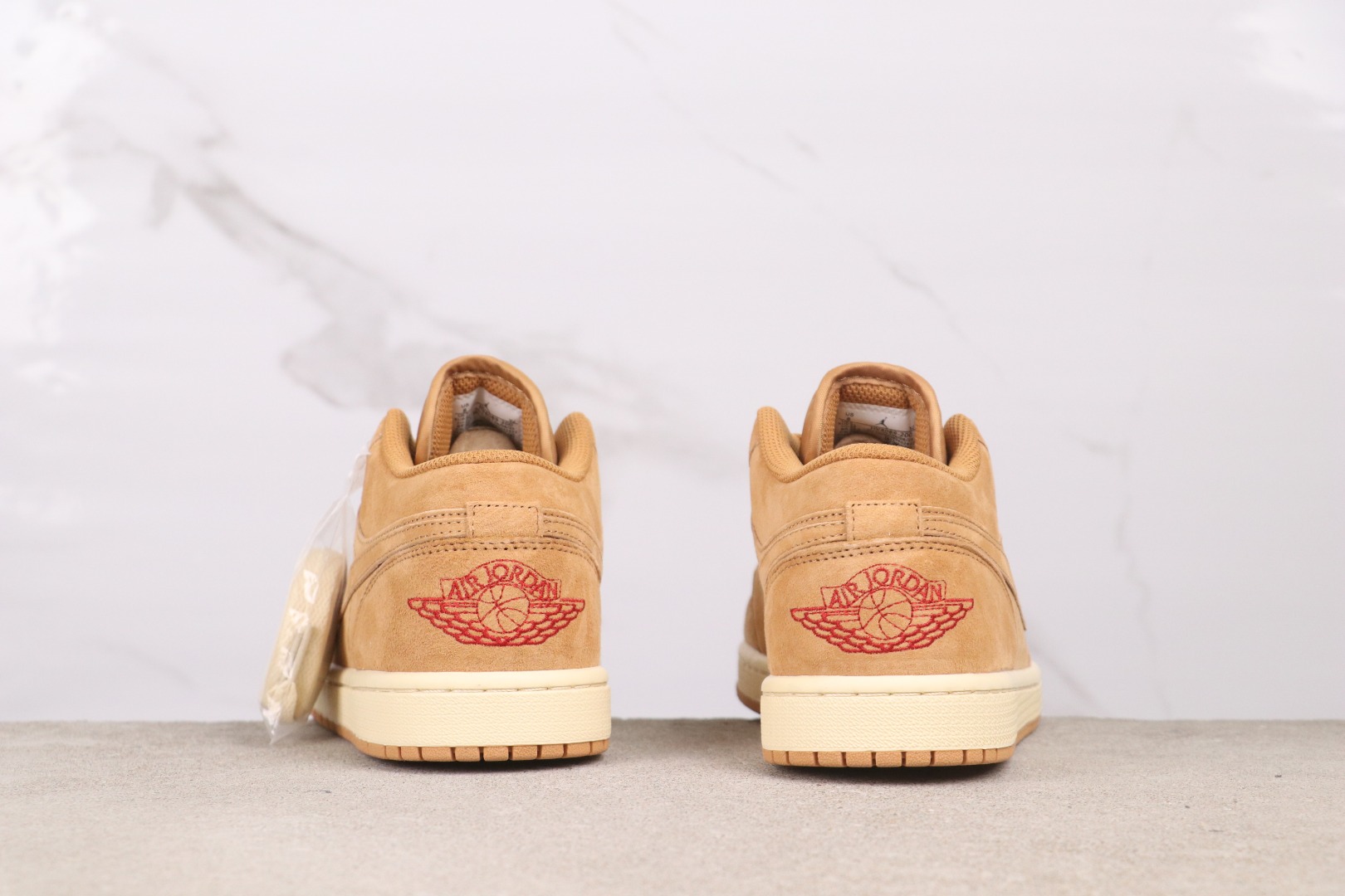 20251115/Nike_251115-1